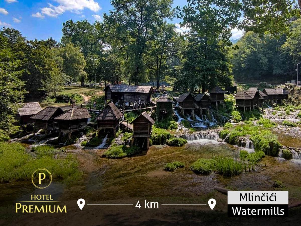 Hotel Premium ヤイツェ エクステリア 写真